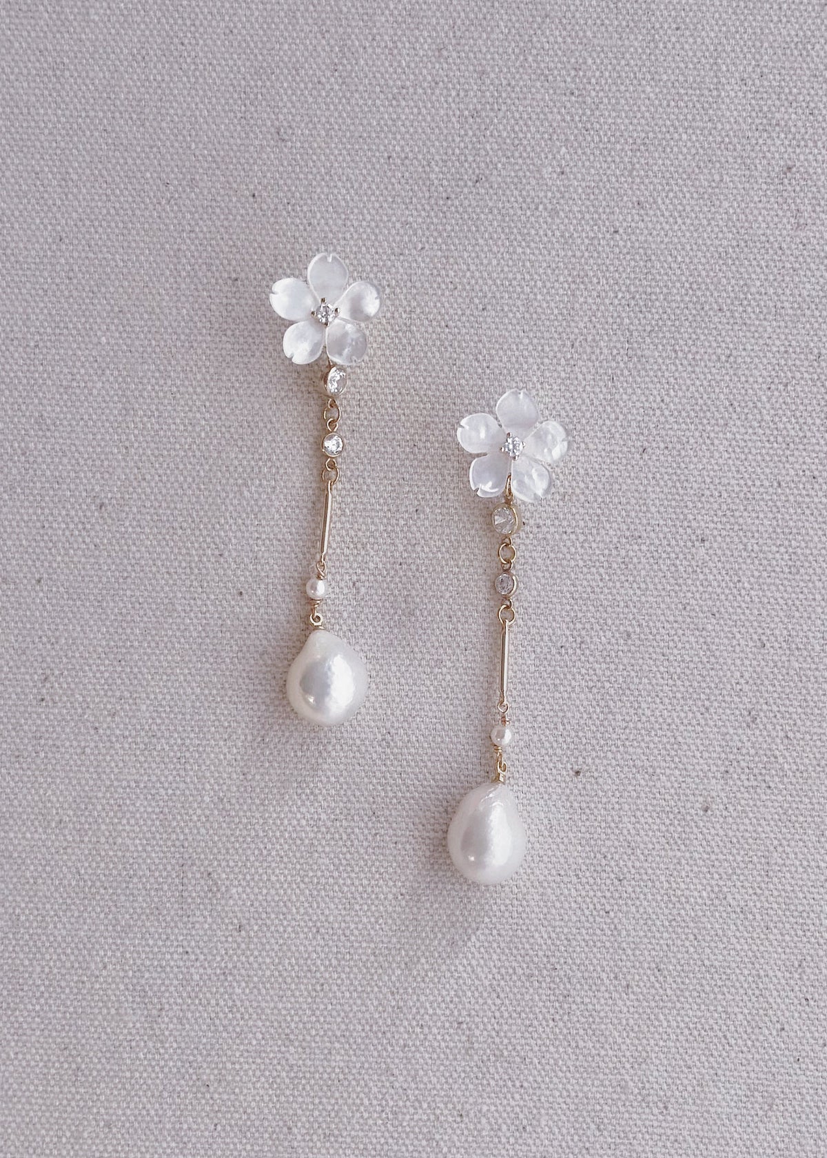 The “Bridal Veil” Flower Earrings